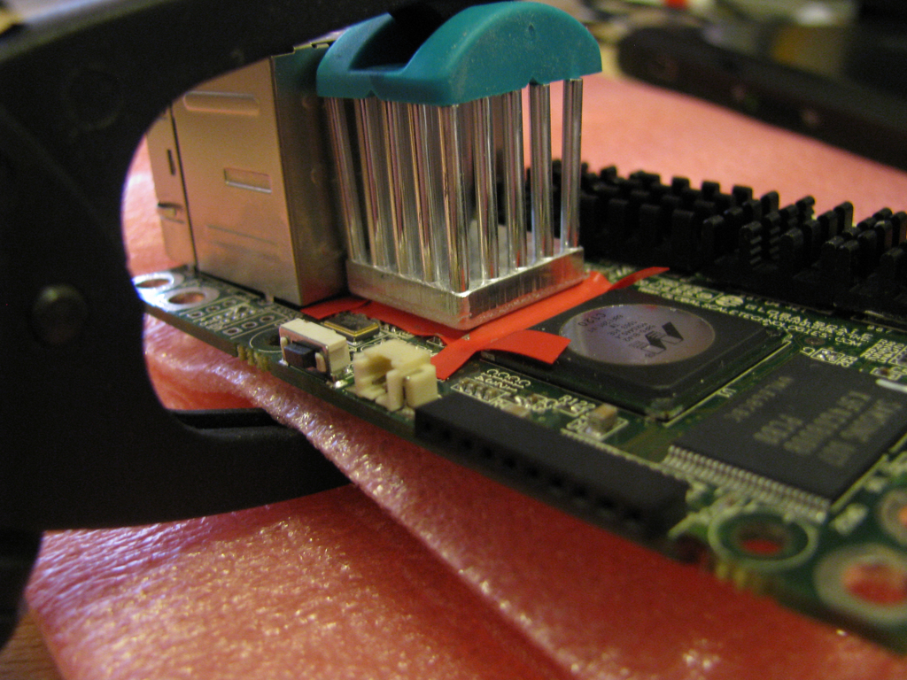 GuruPlug Server Plus - mounting the PHY heatsink